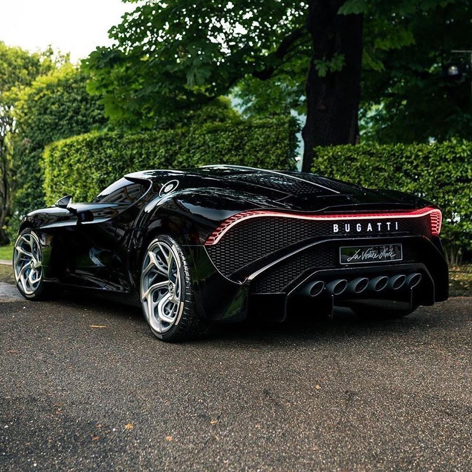 #Buggati #LaVoitureNoire #Chiron #Veyron #VisionGT #Divo #Speed #Luxury